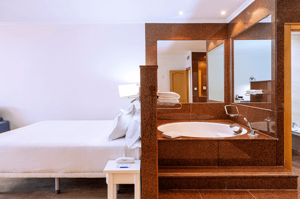 SUITE ROOM (HOTEL PLAYASOL 4*)